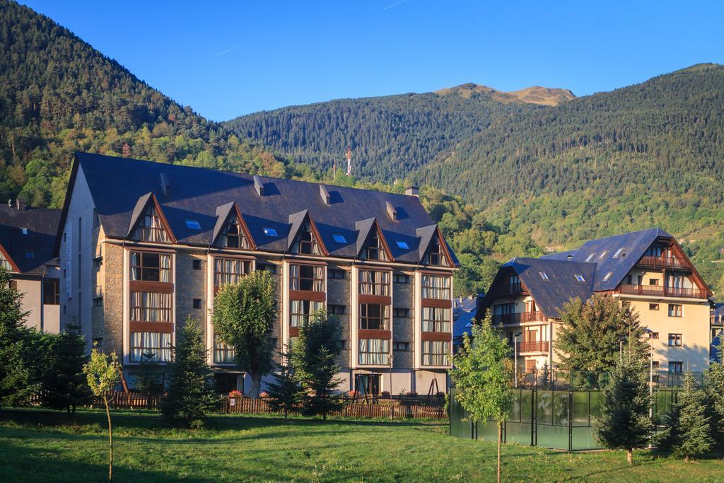 Aparthotel La Vall Blanca Vielha e Mijaran Exterior foto