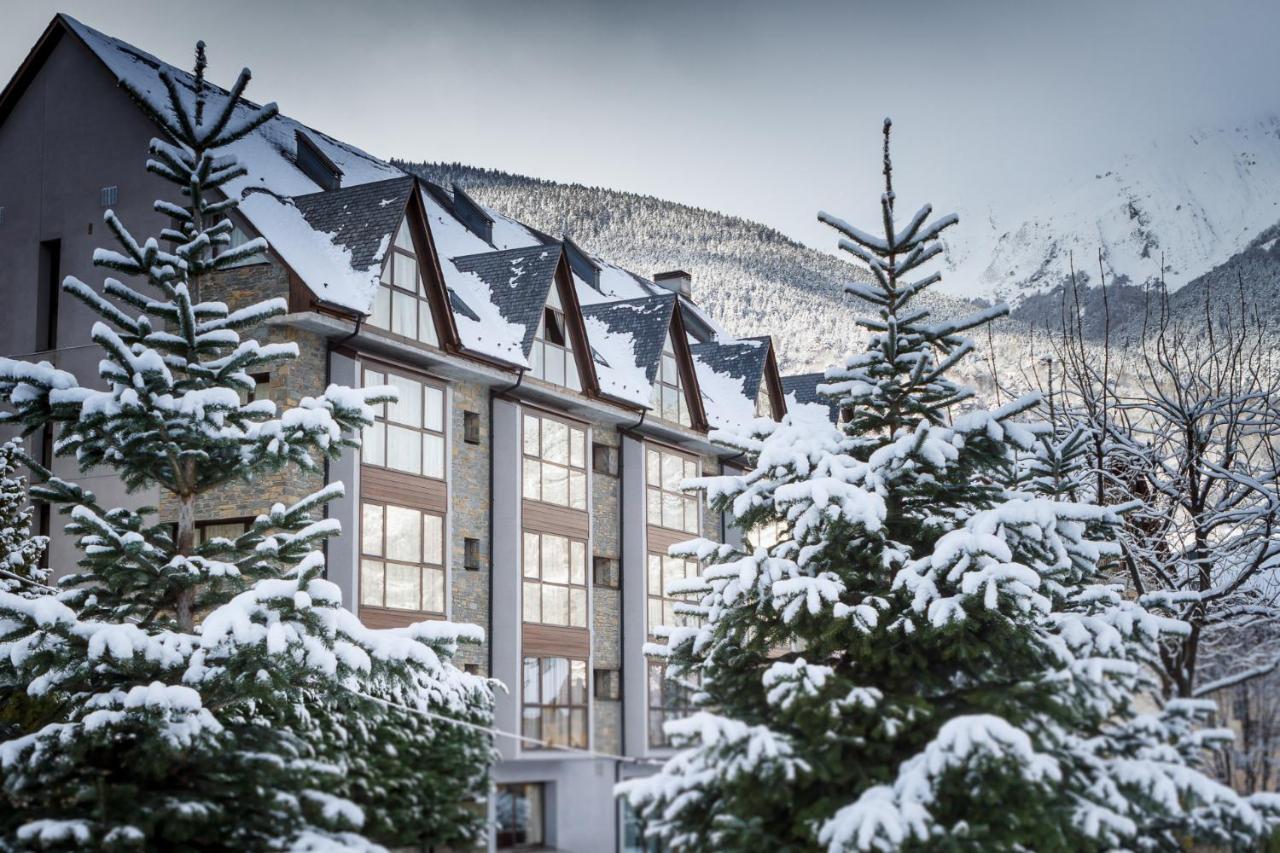 Aparthotel La Vall Blanca Vielha e Mijaran Exterior foto